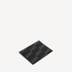 Charakteristický držák na karty z černého plátna s potiskem BB Monogram