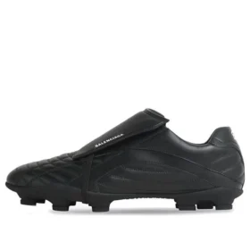 Fotbalové tenisky „Black“ 637265W3BR11090