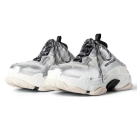 Pantofle Triple S „Silver“ 755686W2FWM8191