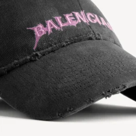 Pánská kšiltovka Balenciaga s potiskem „DIY“ v černé barvě