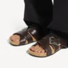 Pánské pantofle s páskem v barvě moka