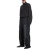 Tepláky typu baggy se šablonovým potiskem „Black Grey“ 771081TQVA41750