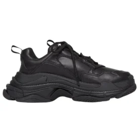 Triple S „Black“ 524039W2FA51000